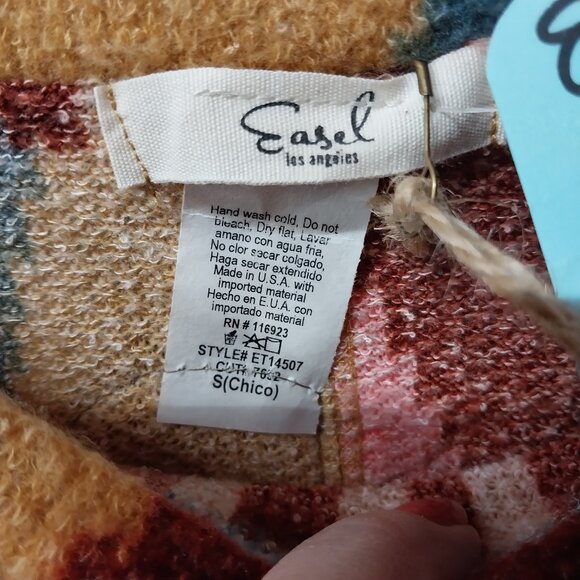 3664 Size Small Easel Multi Color Long Sleeve Top. - Picture 6 of 6